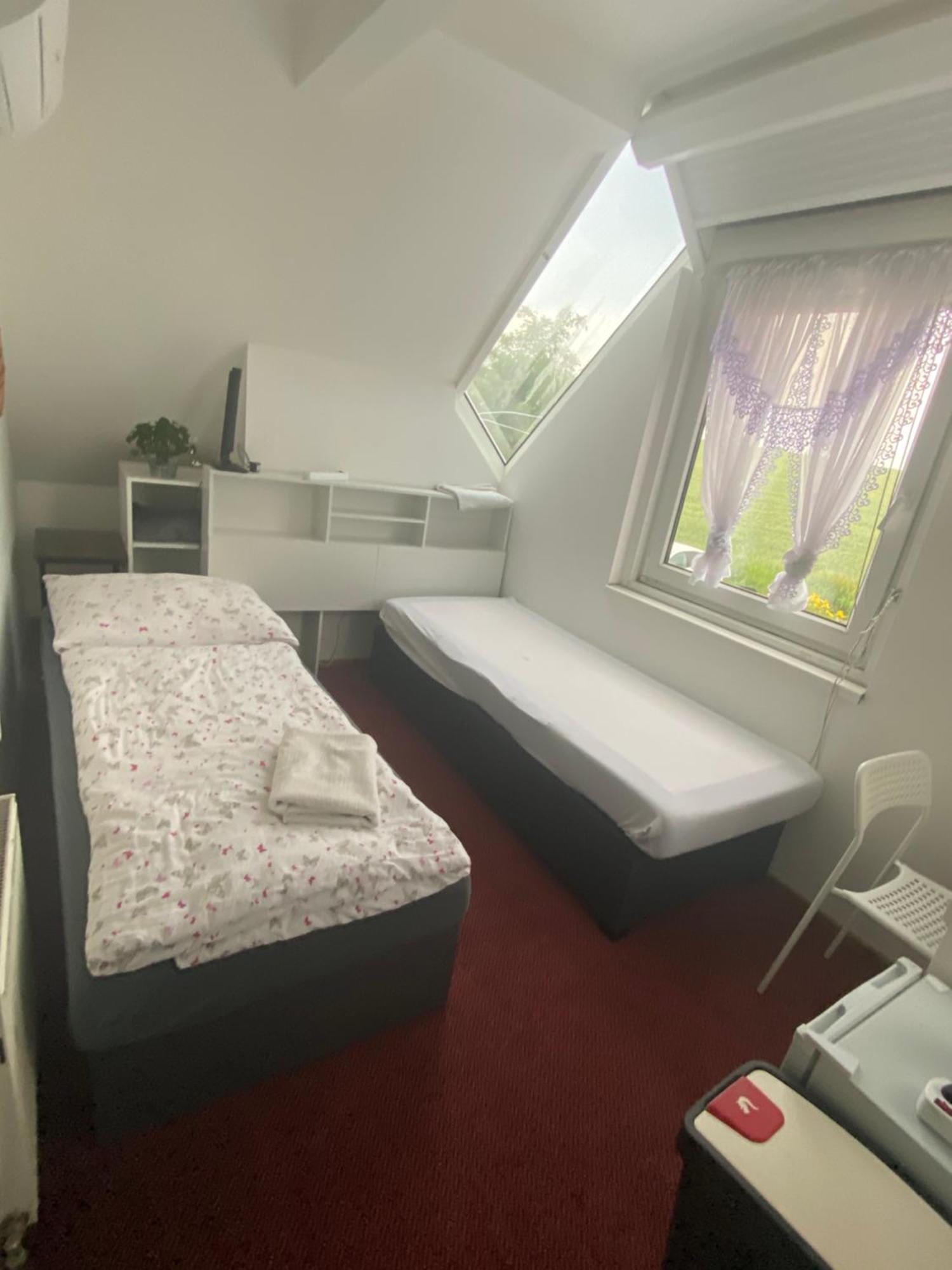 Homestay U Hanky Zdiby Exterior photo